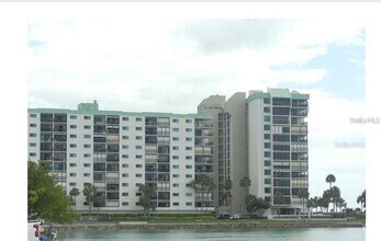 Building Photo - 7150 Sunset Way