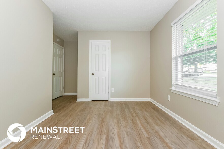 Building Photo - 35 Pinecone Ct