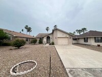 Building Photo - 812 Santa Anna Dr