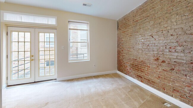 Building Photo - 2703 12th St NE