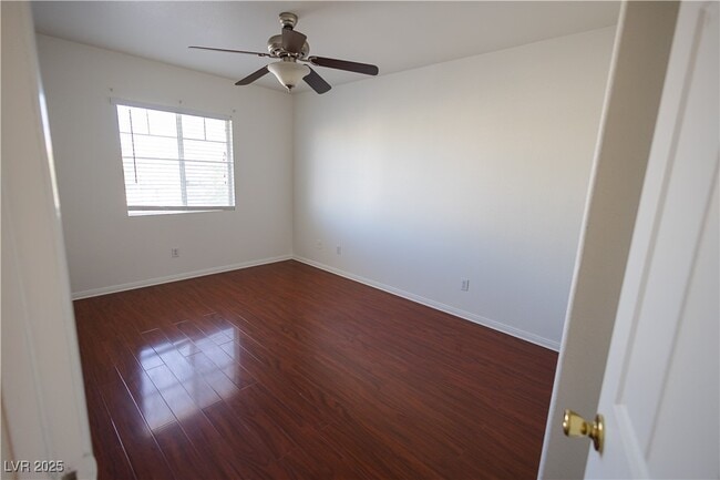 Building Photo - 7873 Laurelton Pl