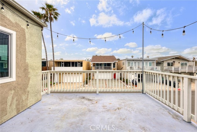 Building Photo - 5012 Seashore Dr