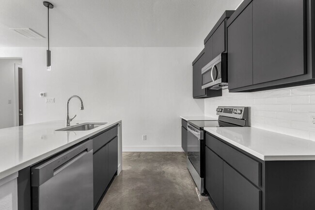 Building Photo - 3013 Alpha Wolf Ct