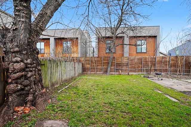 Building Photo - 4805 Belmont Ave