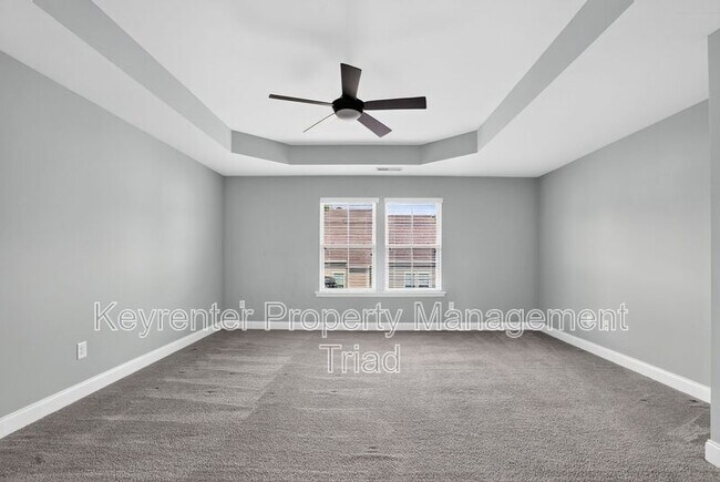 Building Photo - 504 Eagles Wy