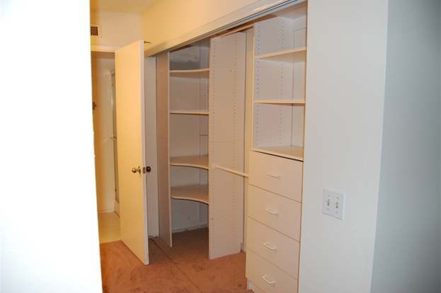 Building Photo - 5990 Dandridge Ln