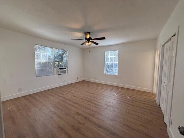 Building Photo - 904 4th St