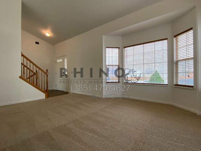 Building Photo - 8 Duchesne Cir