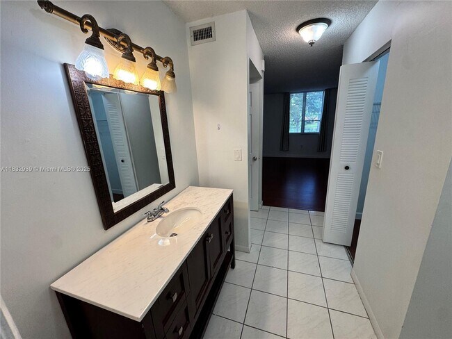 Building Photo - 6861 SW 147th Ave