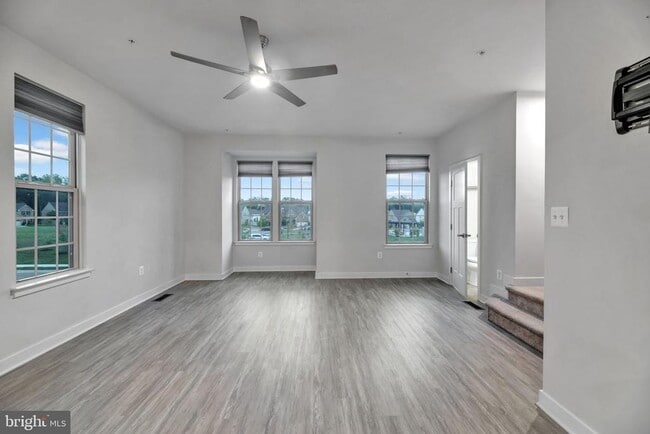 Building Photo - 14737 Earl Mitchell Ave
