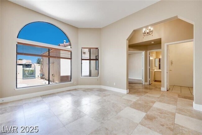 Building Photo - 2723 Seabridge Dr