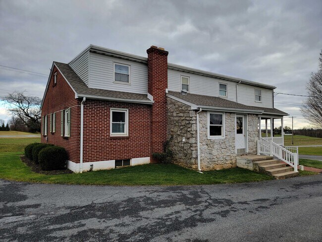 Building Photo - 222 Snyder Rd