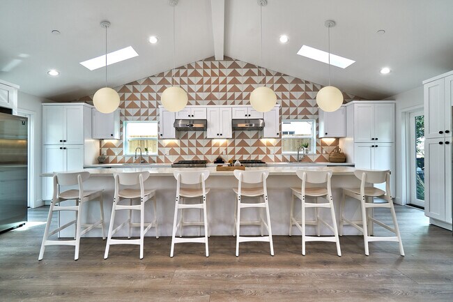 Main House Kitchen - 2712 Westwood Blvd