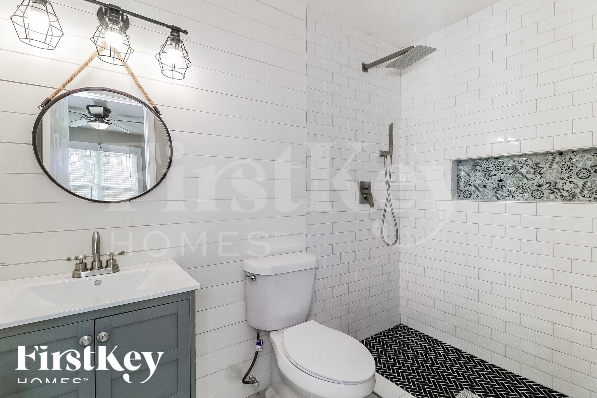 Building Photo - 1399 Ashbrook Dr NW