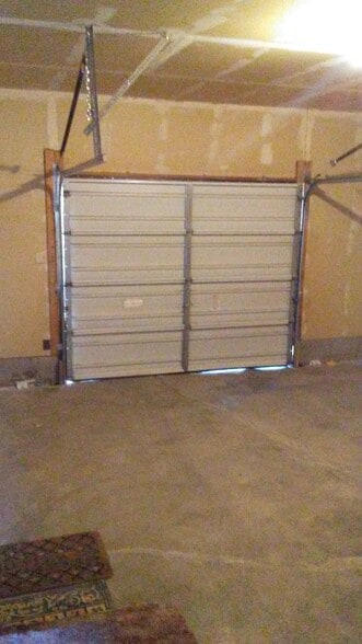 garage - 706 S Fourth St