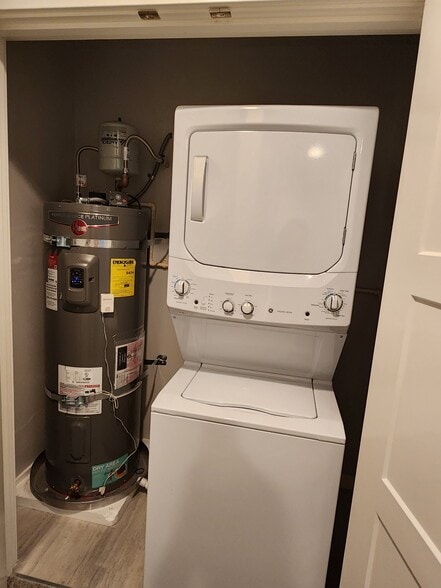 Building Photo - 3242 S 161st St