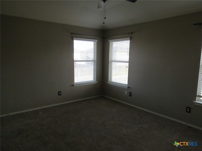 Building Photo - 5100 Lions Gate Ln