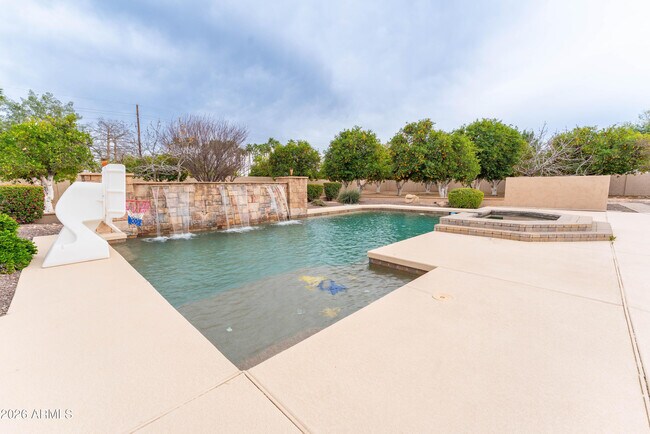 Building Photo - 3552 E Jaeger Cir