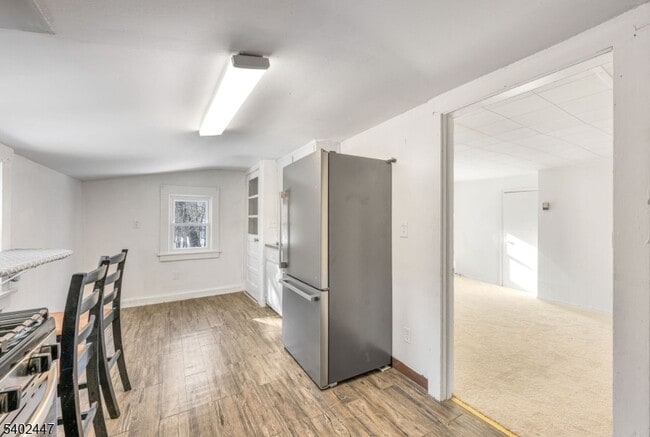 Building Photo - 69 Weaver St