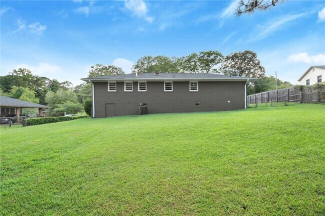 Building Photo - 6113 Dodgen Rd SW