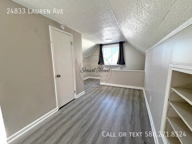 Building Photo - 24833 Lauren Ave