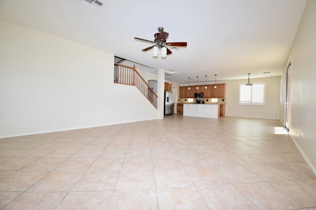 Building Photo - Beautiful Seville Area 4 bedroom Home!