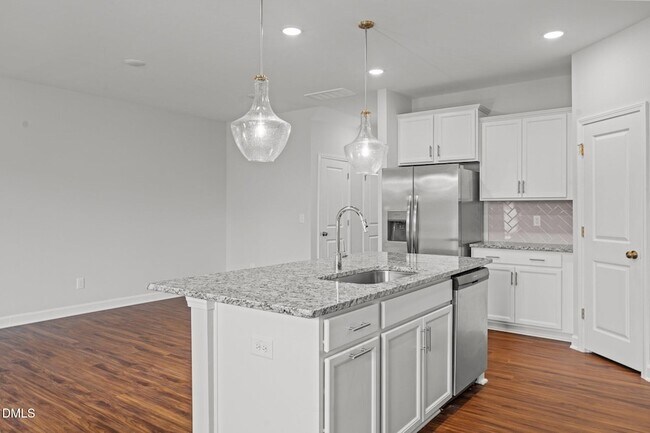 Building Photo - 45 Village Edge Dr