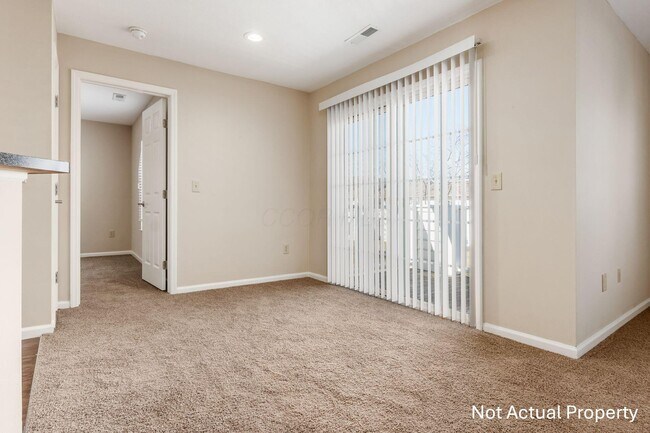 Building Photo - 4981 Stratford Pine Ln