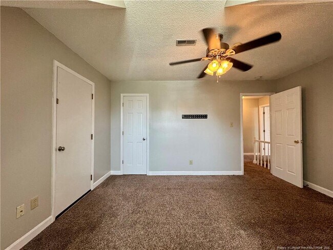 Building Photo - 2010 Windlock Dr