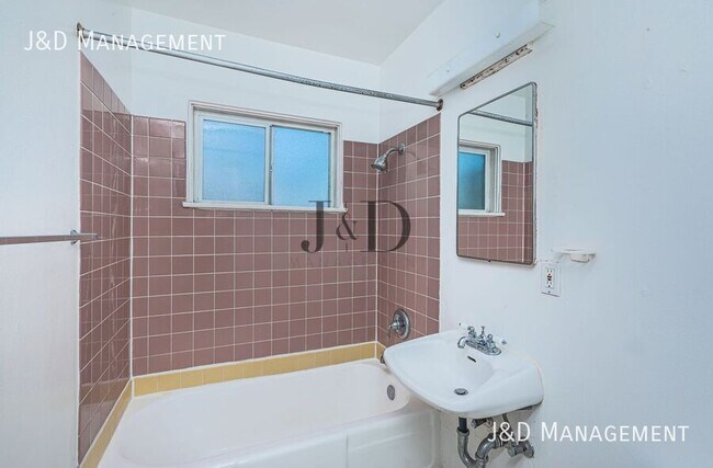 Building Photo - 4376 1/2 LOUISIANA STREET-4376 1/2