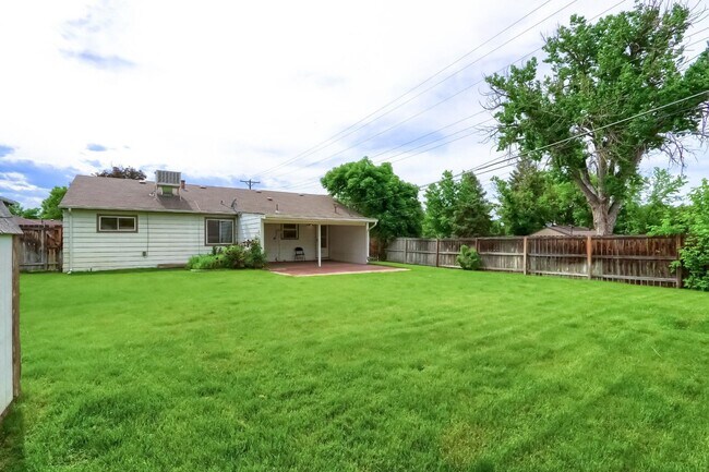 Building Photo - 2 Bedroom single family home in Denver