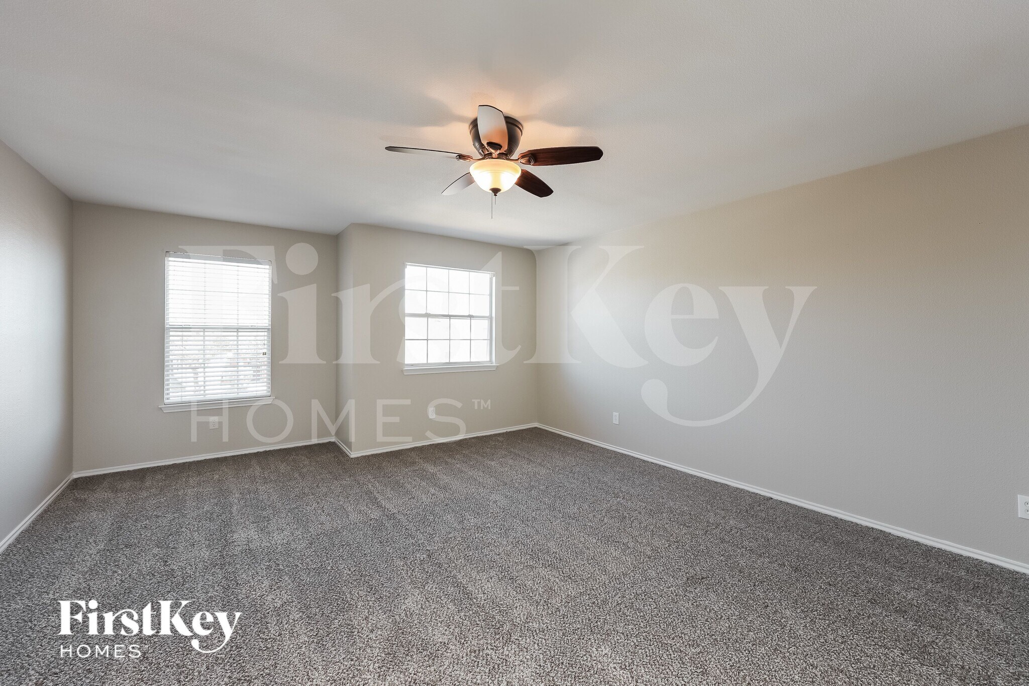 Building Photo - 7010 Daybreak Peaks