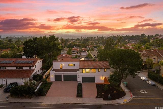Building Photo - 6803 El Fuerte St