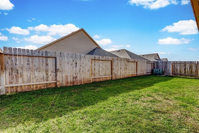 Building Photo - 23807 Tribano Ct