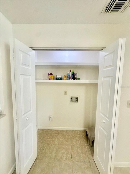 Building Photo - 5638 Struthers Ct