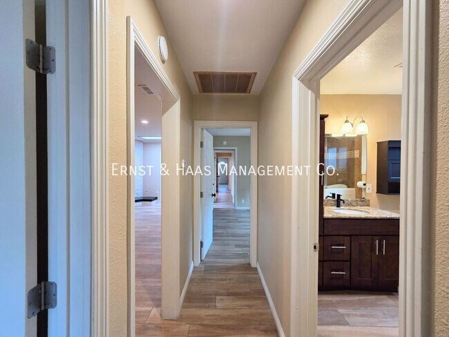 Building Photo - 4449 Shadeway Rd