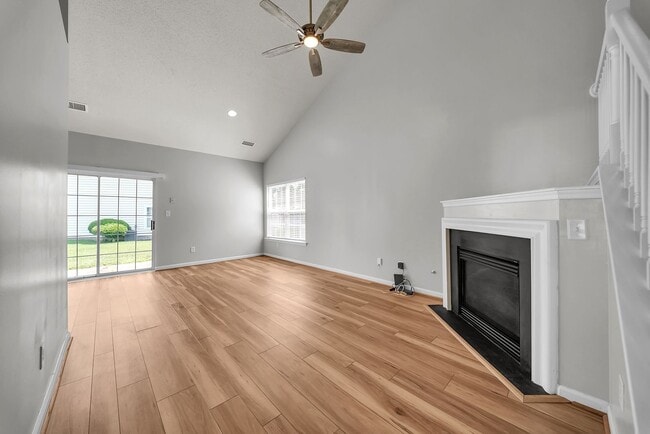 Building Photo - 408 Holmes Blvd
