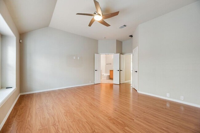 Building Photo - Luxury Living at FairWays North at Westridge