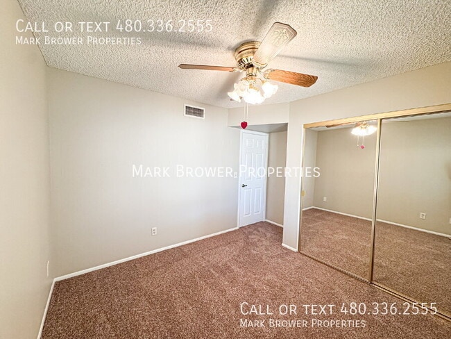 Building Photo - 2315 W El Alba Way