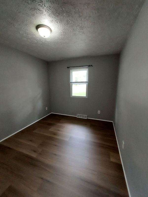 Building Photo - 267 Sunset Dr