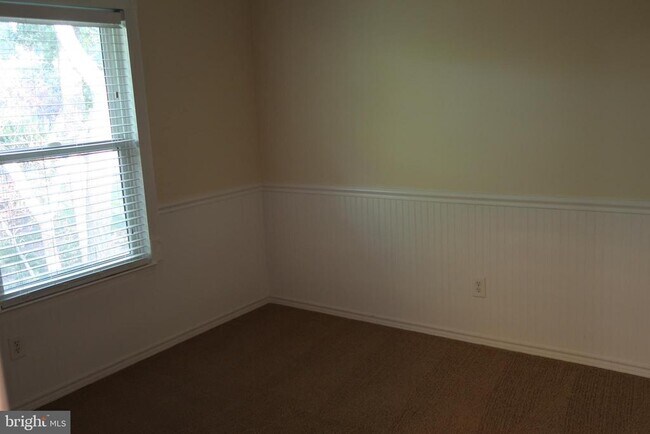 Building Photo - 12000 Rosiers Branch Dr