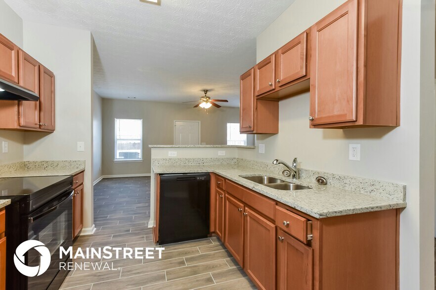 Building Photo - 6332 Ellenwood Dr