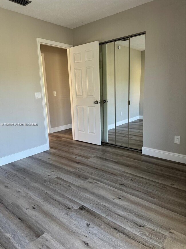 Building Photo - 4057 SW Haycroft St