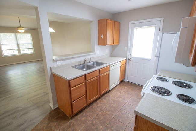 Building Photo - 1401 Bodie Dr