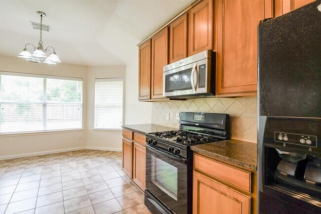 Building Photo - 2318 Appian Way