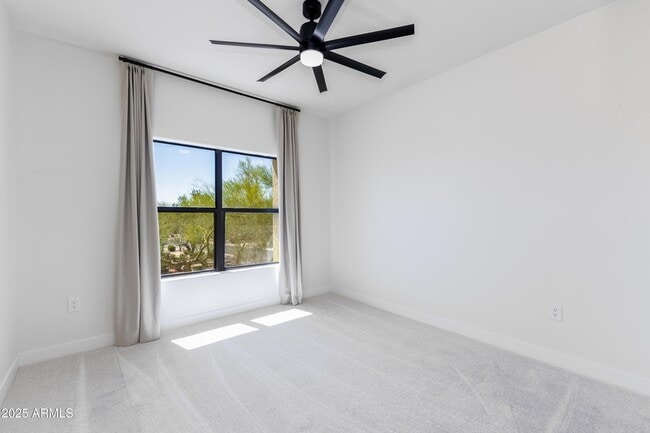 Building Photo - 21320 N 56th St