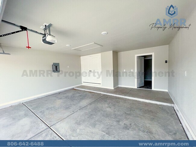 Building Photo - Beautiful 4 Bedroom Home