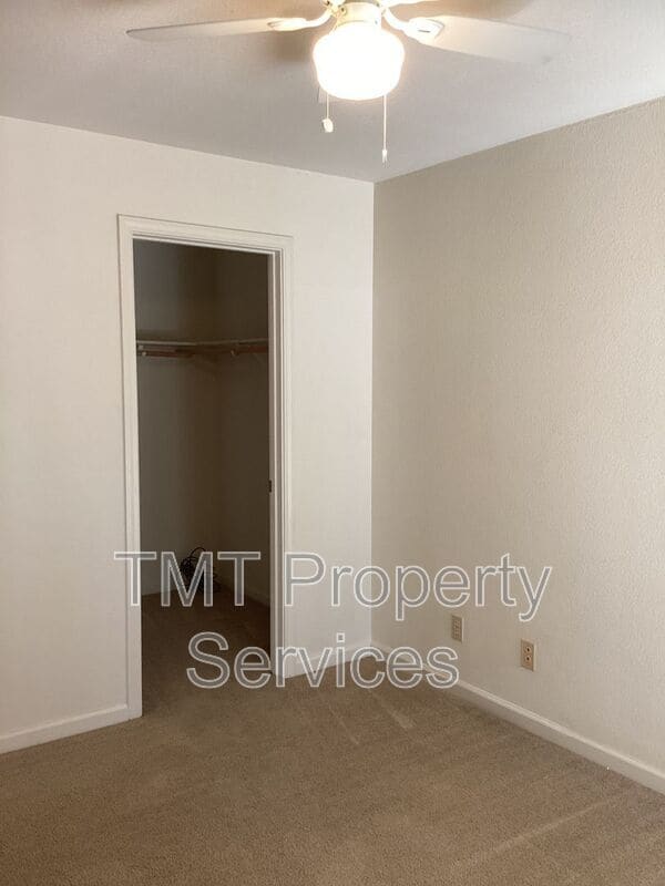 Building Photo - 10188 Gatemont Cir