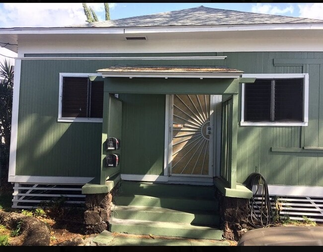 Building Photo - 1302 Kinau St