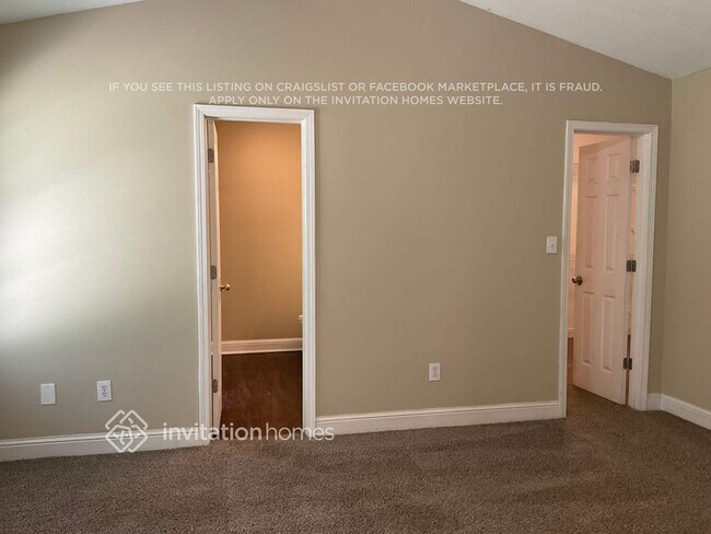 Building Photo - 4952 Bird Rd